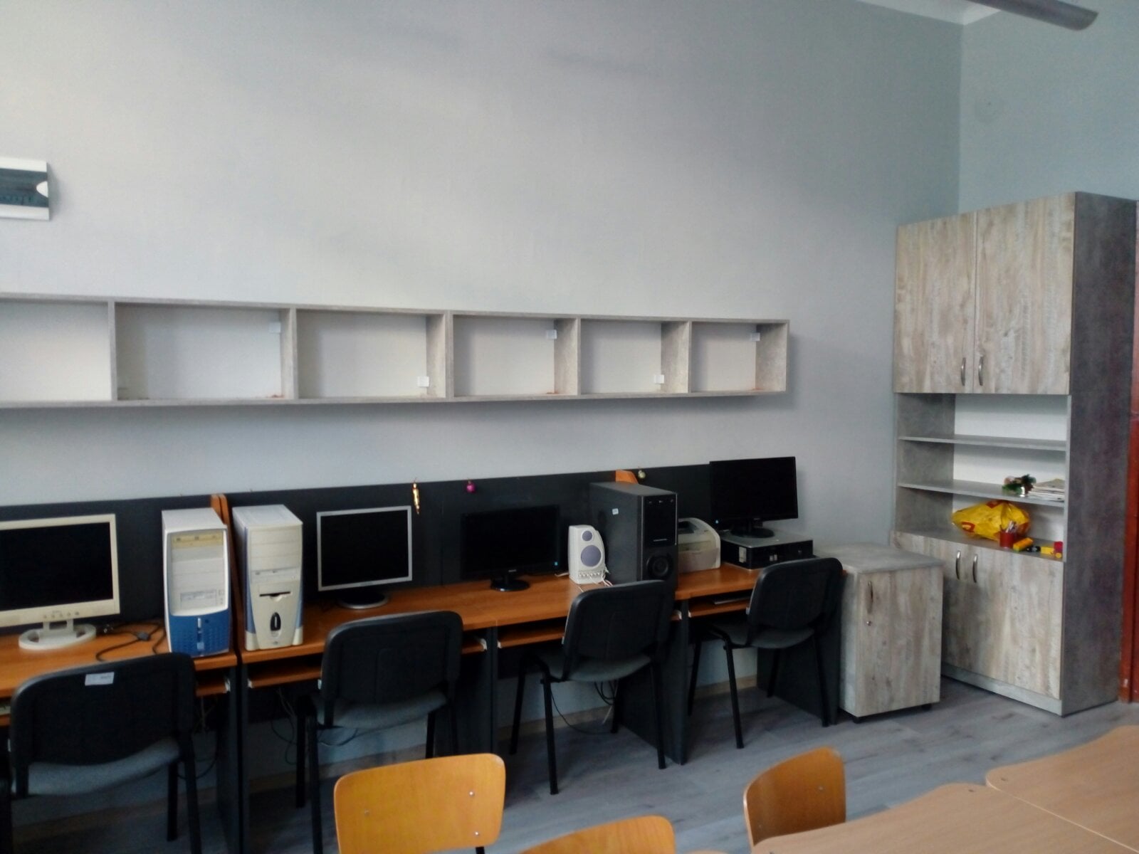Обзавеждане за училищен кабинет - Image 3